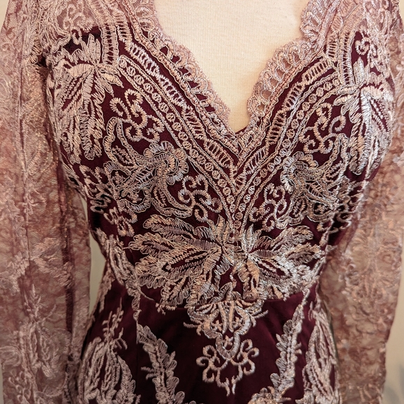 Soieblu Burgundy Lace Long Sleeve Dress - Picture 6 of 12